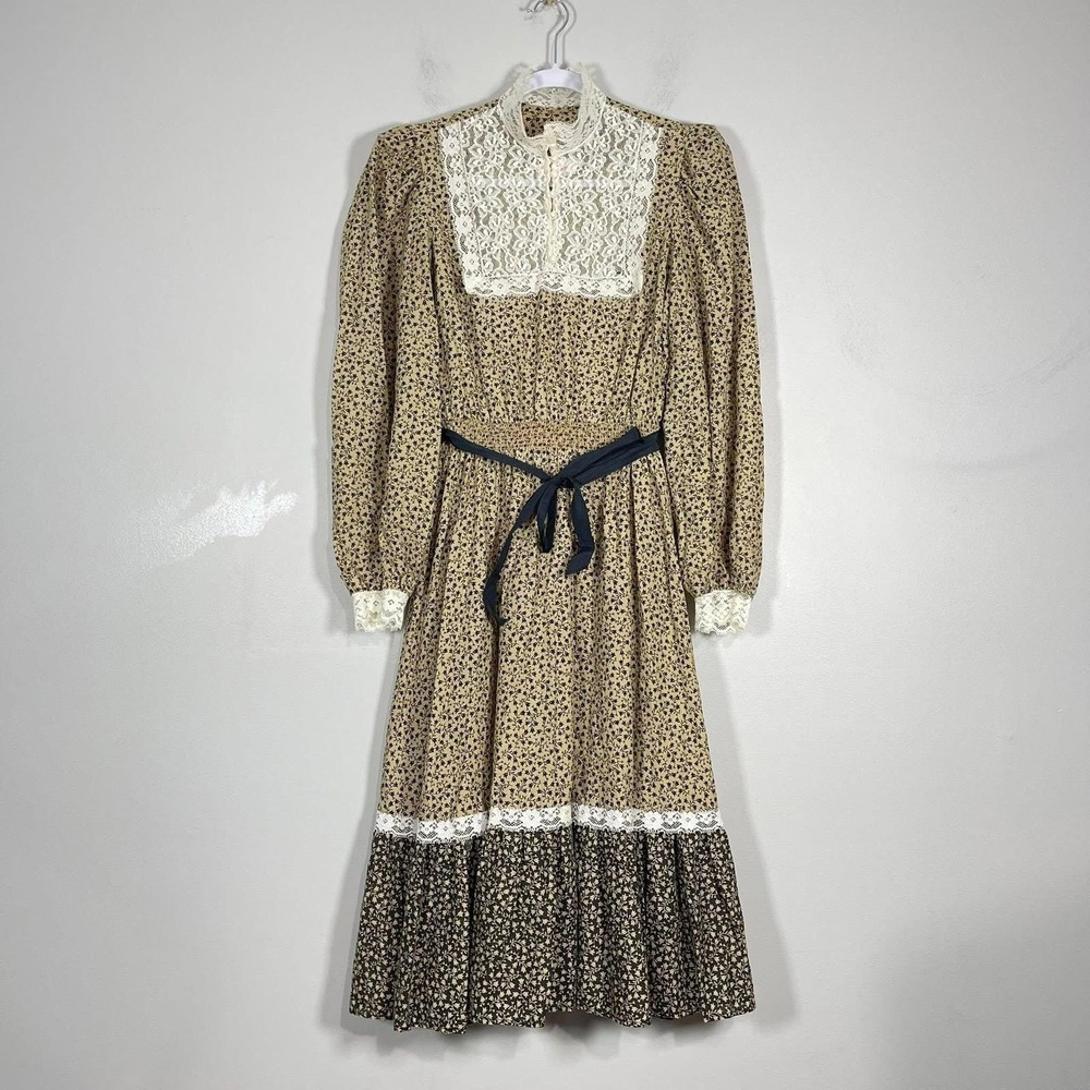 VTG 1970s Cotton Prairie Dress Jeri Lee Brown Floral w/Cream Lace Cottage Small